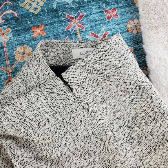 Loft Beige Skirt 10 - Picture 4 of 6